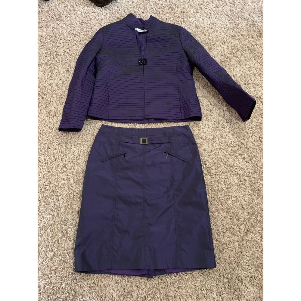 Carlisle suit
